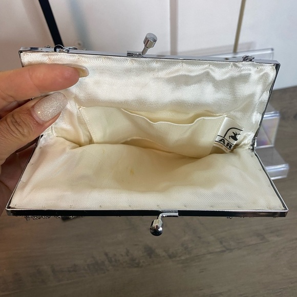 Vintage Elegant Silver and Cream Evening Bag - 1920s vibe - Picture 3 of 4